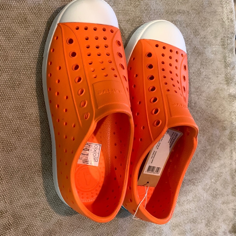 Little kids Native water shoes - New In Box